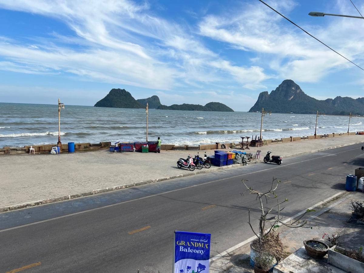 Grandmabalcony Bed & Breakfast Prachuap Khiri Khan Exterior photo