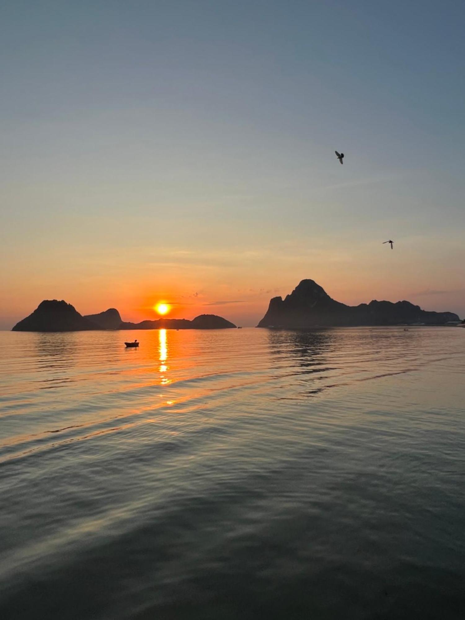 Grandmabalcony Bed & Breakfast Prachuap Khiri Khan Exterior photo